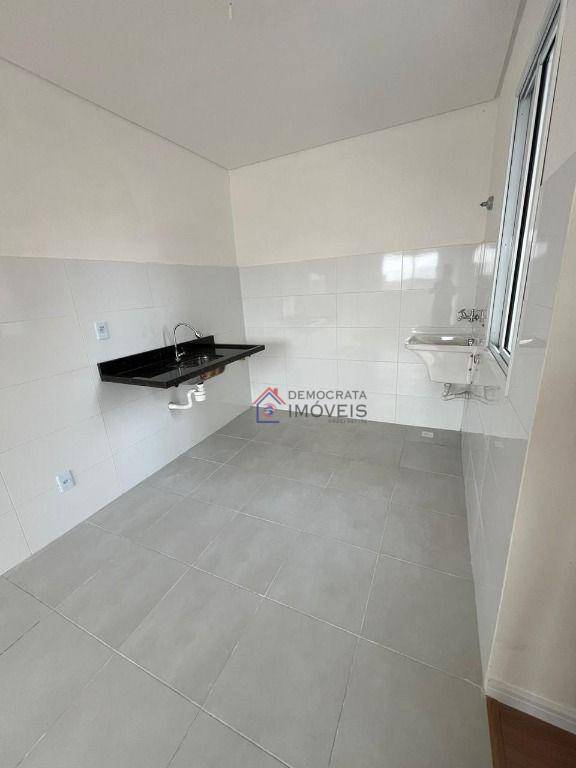 Apartamento à venda com 2 quartos, 41m² - Foto 2