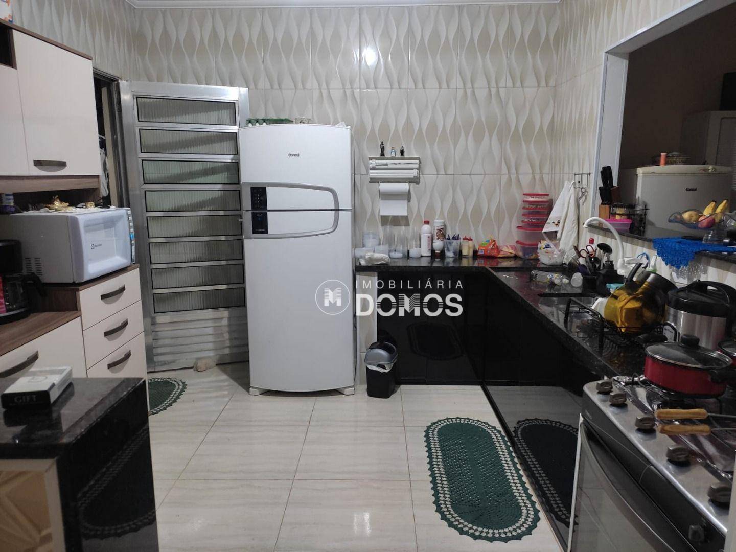 Casa à venda com 5 quartos, 140m² - Foto 8