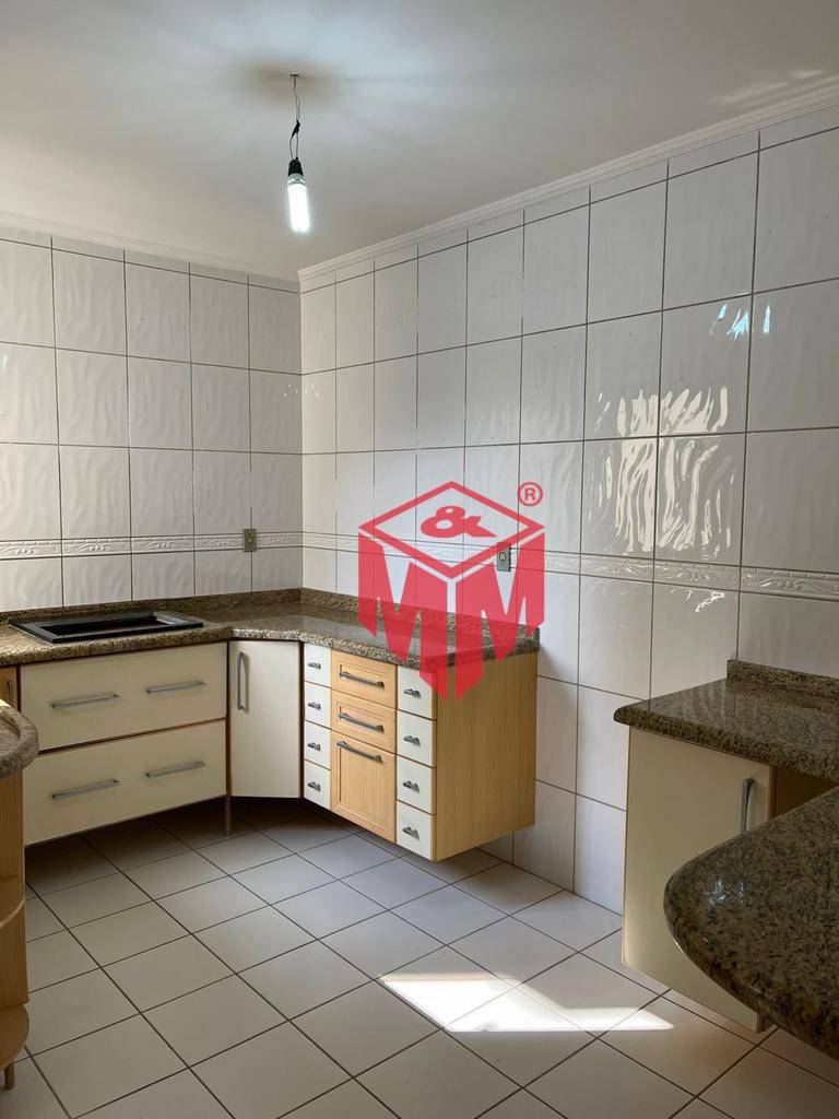 Apartamento à venda com 3 quartos, 150m² - Foto 9