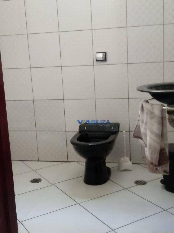 Sobrado à venda com 3 quartos, 380m² - Foto 4