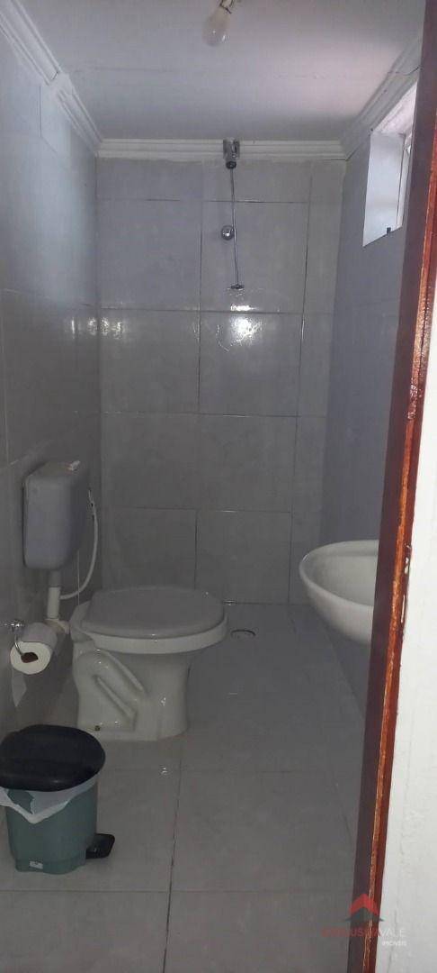 Casa à venda com 2 quartos, 75m² - Foto 13