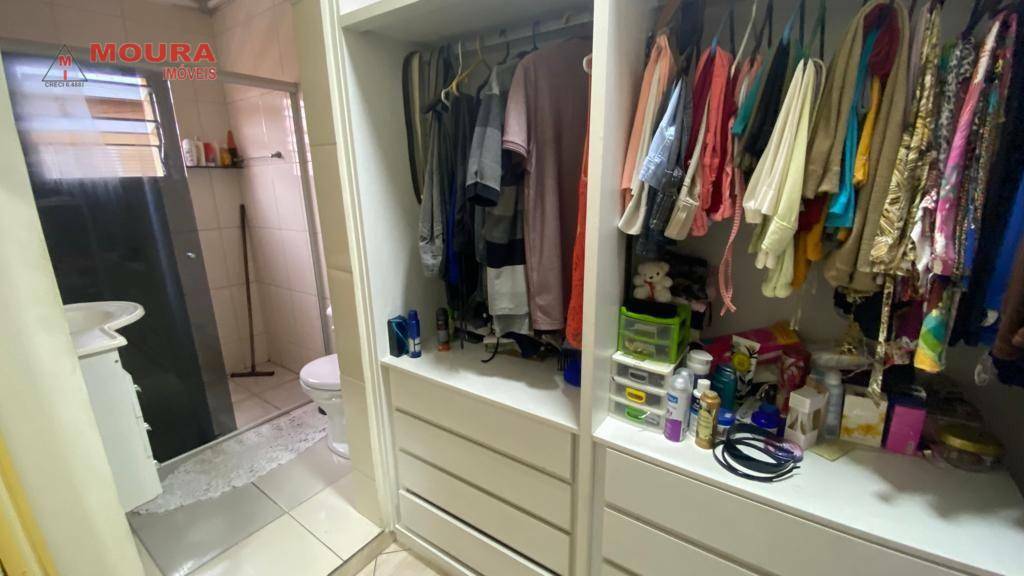 Sobrado à venda com 4 quartos, 180m² - Foto 7