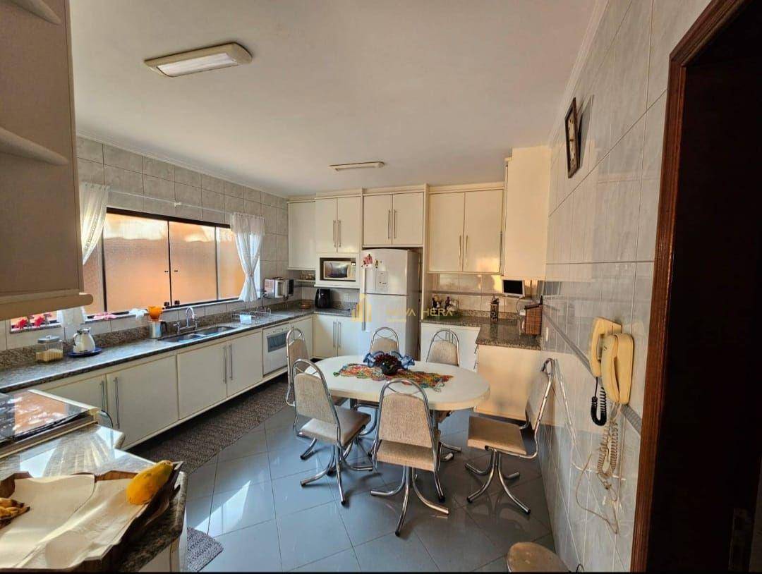 Sobrado à venda com 4 quartos, 339m² - Foto 5