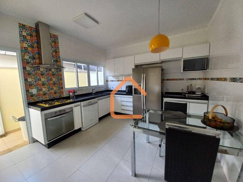 Casa, 3 quartos, 226 m² - Foto 3