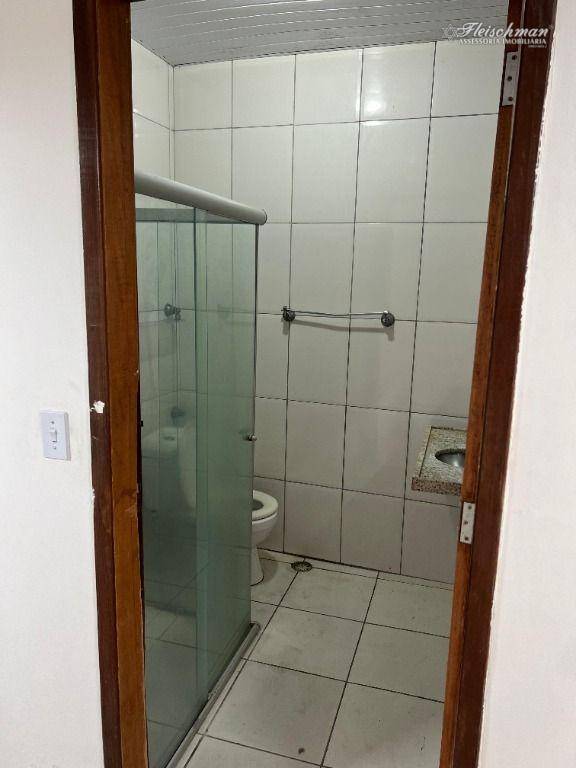 Casa de Condomínio para alugar com 6 quartos, 300M2 - Foto 26