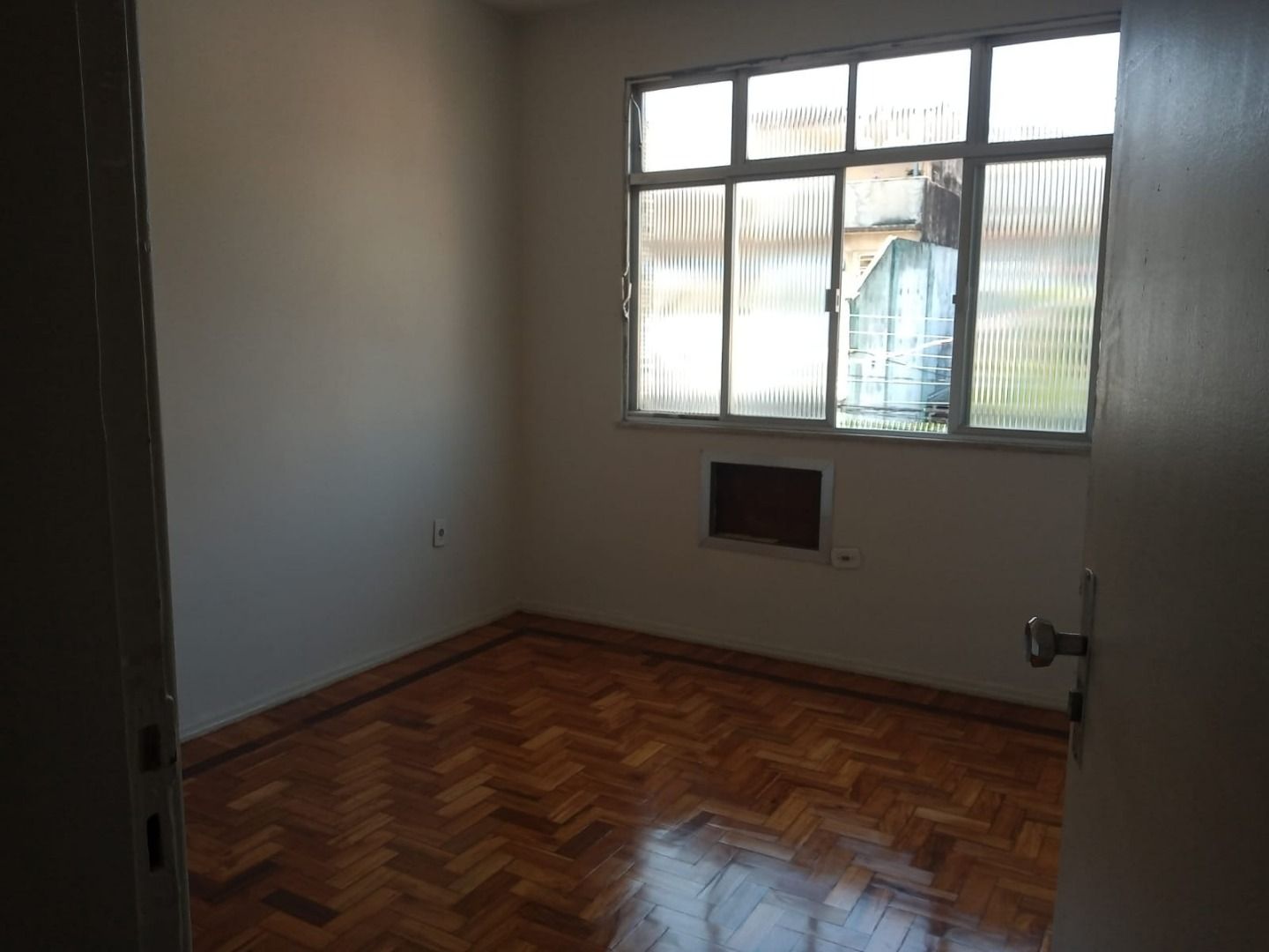 Apartamento à venda com 2 quartos, 65m² - Foto 18