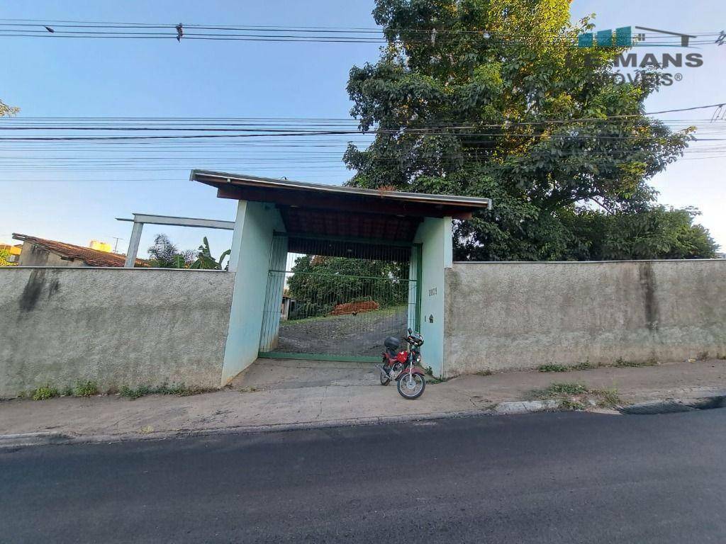 Chácara à venda com 9 quartos, 1500m² - Foto 2