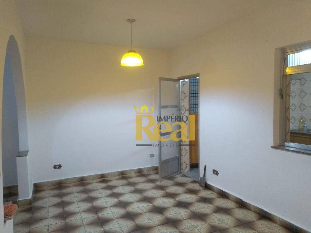 Casa à venda com 2 quartos, 95m² - Foto 2