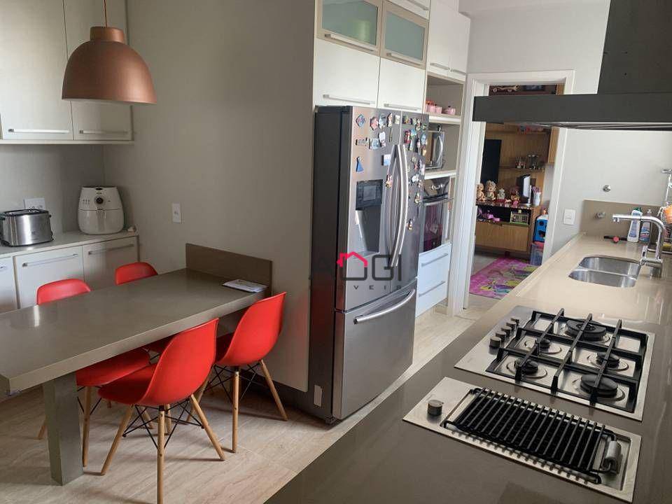 Apartamento à venda com 4 quartos, 205m² - Foto 10