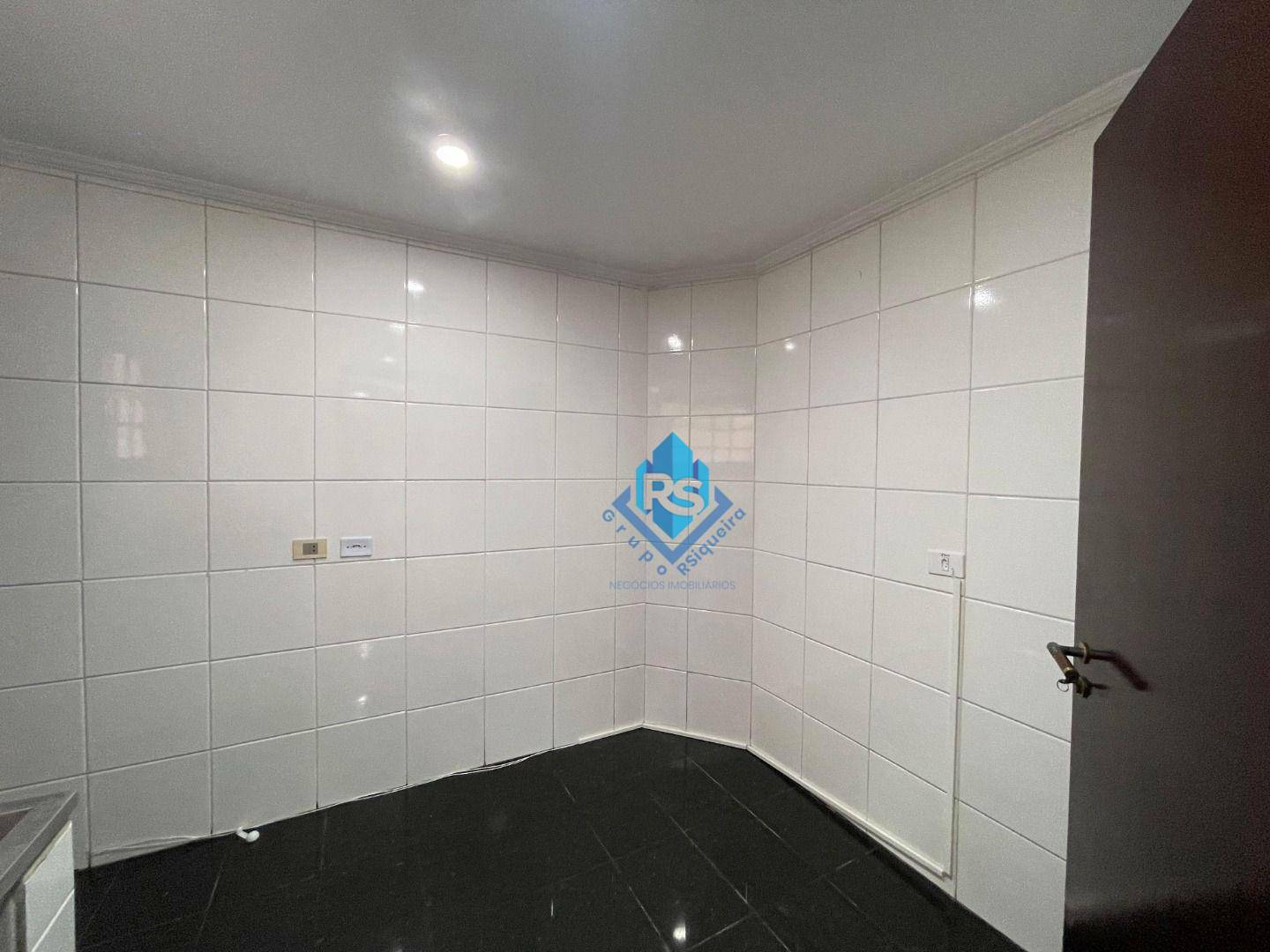 Sobrado à venda e aluguel com 4 quartos, 361m² - Foto 33