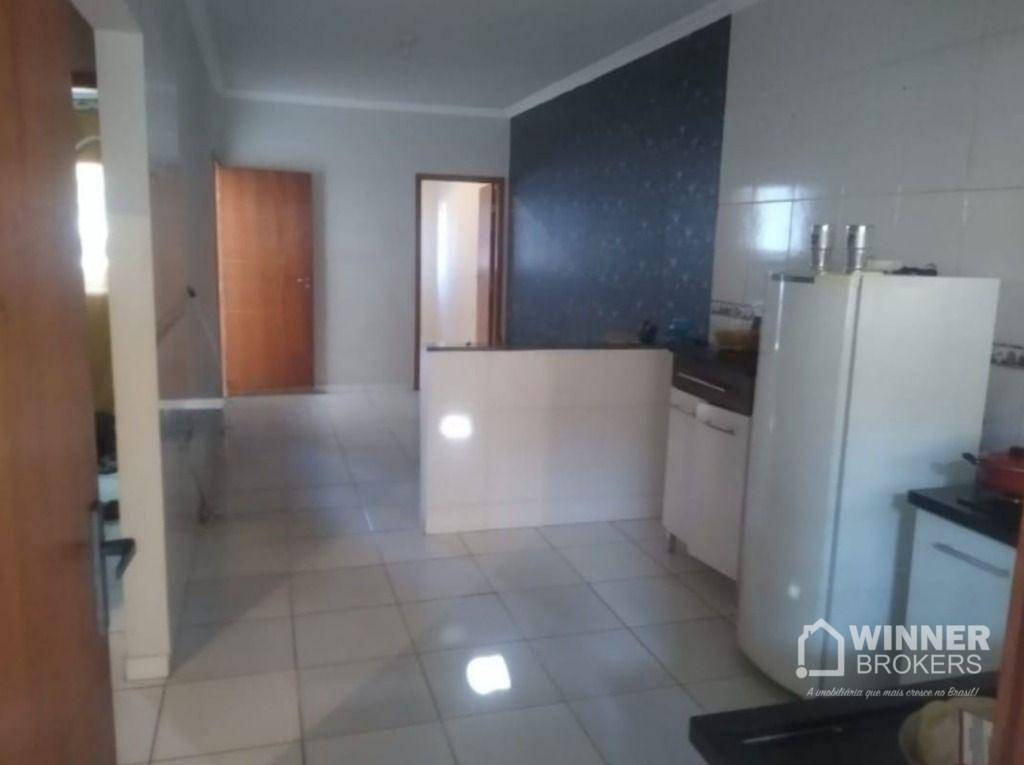 Casa à venda com 3 quartos, 77m² - Foto 3