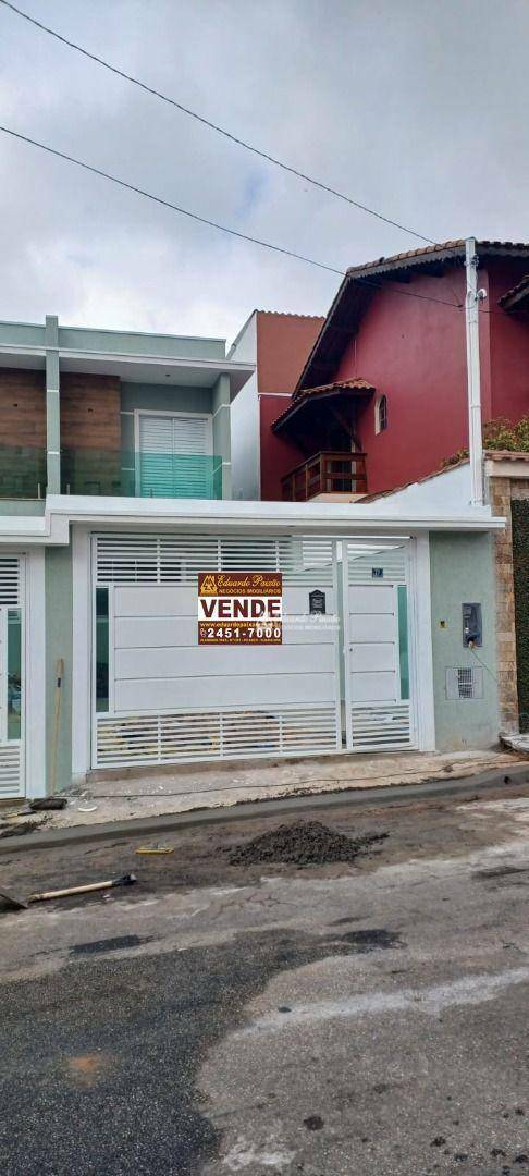 Sobrado à venda com 3 quartos, 123m² - Foto 1