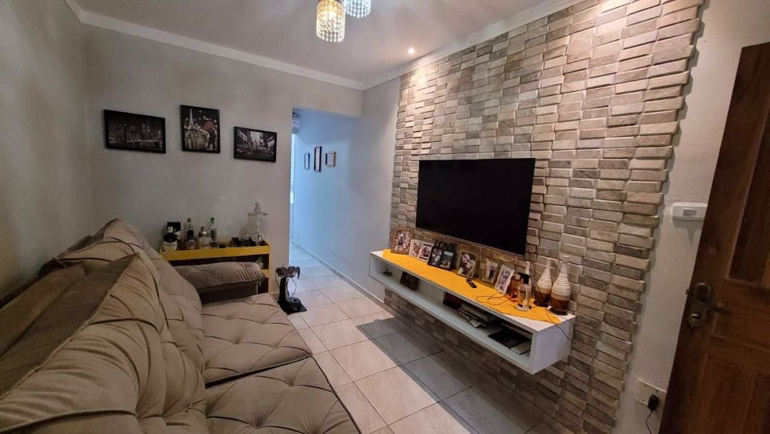 Casa à venda com 2 quartos, 70m² - Foto 3