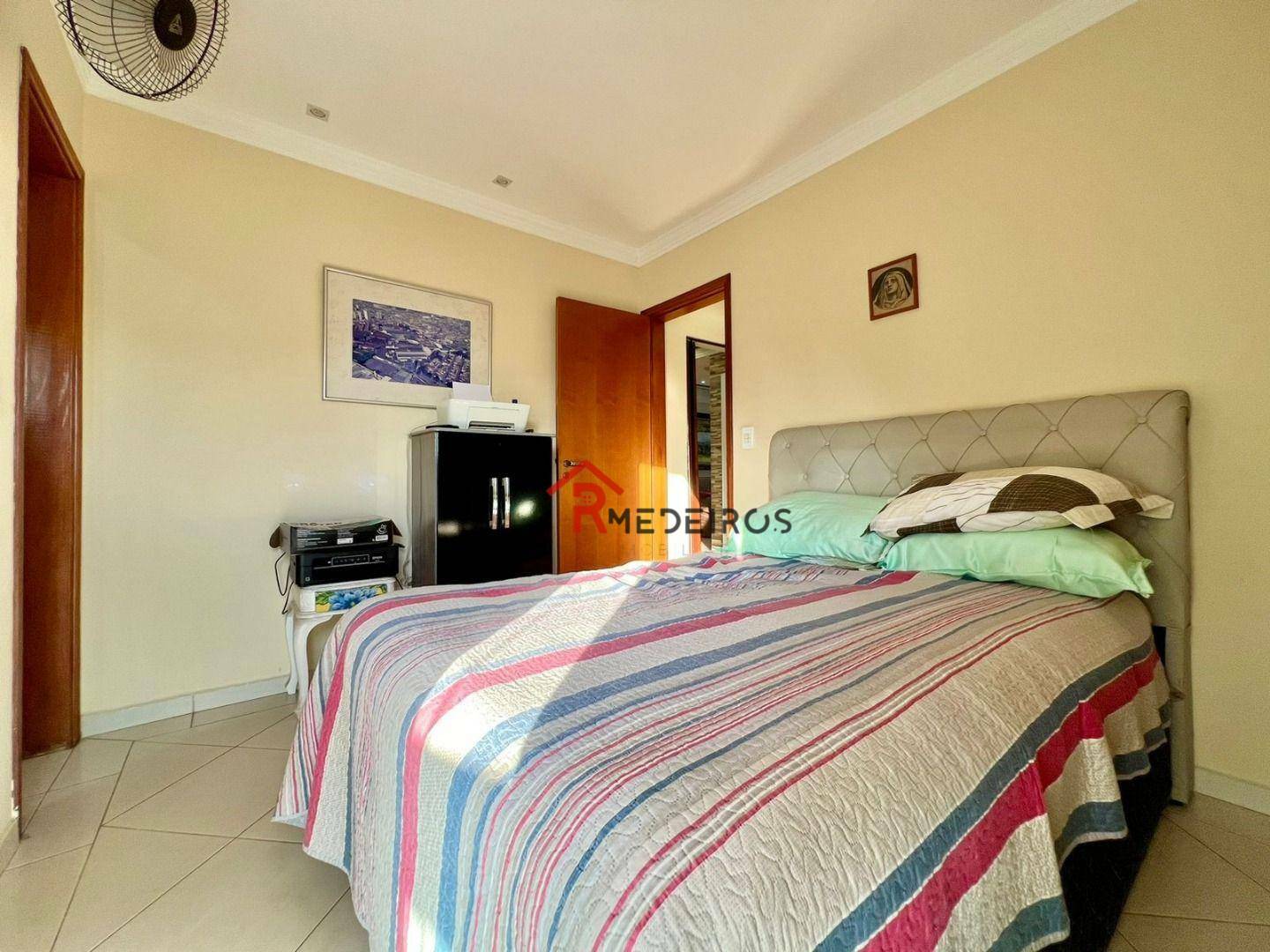 Apartamento à venda com 3 quartos, 140m² - Foto 19