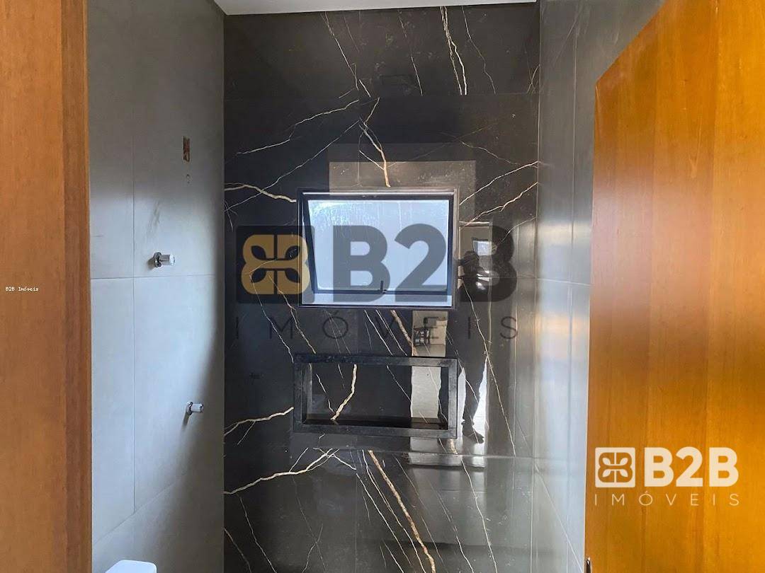 Casa à venda com 2 quartos, 90m² - Foto 1