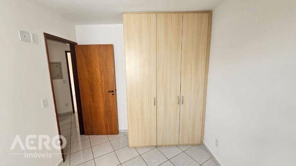 Apartamento para alugar com 3 quartos, 74m² - Foto 22