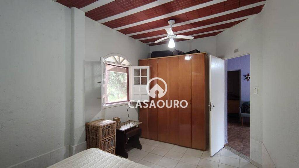 Casa de Condomínio à venda com 4 quartos, 250m² - Foto 20