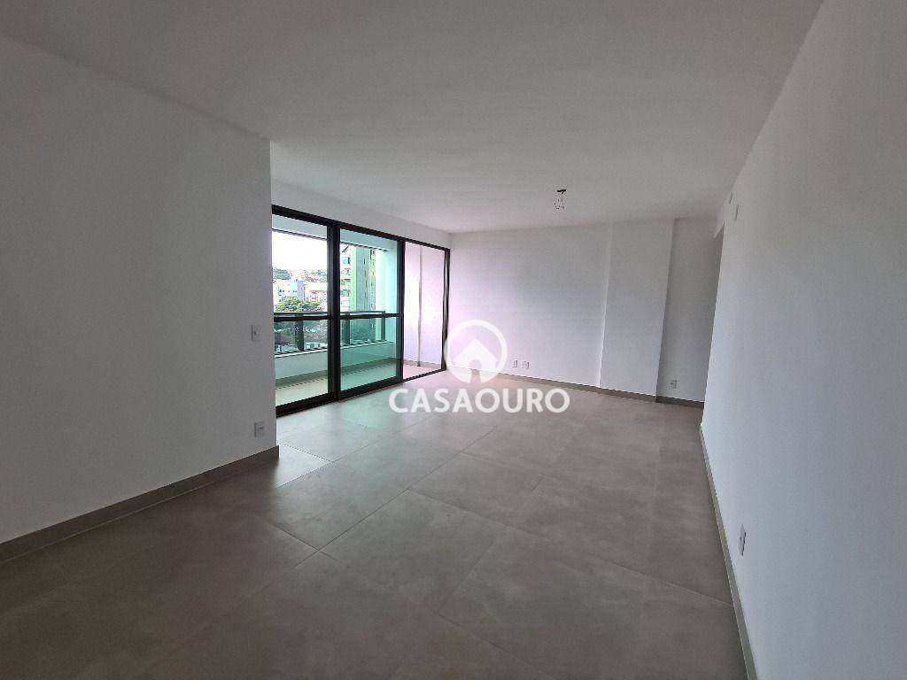 Apartamento à venda com 4 quartos, 133m² - Foto 4