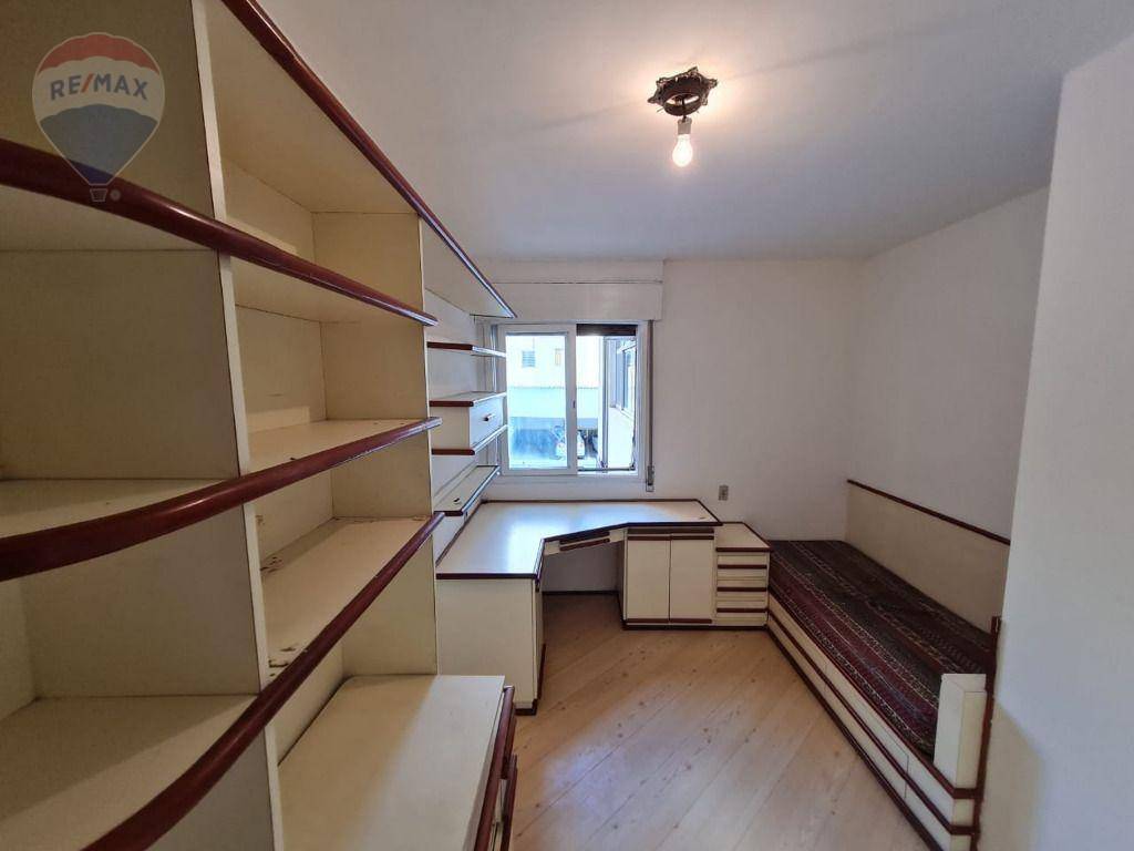 Apartamento à venda com 3 quartos, 112m² - Foto 17