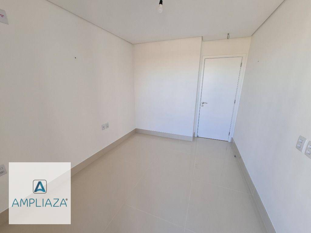 Apartamento à venda com 4 quartos, 220m² - Foto 32