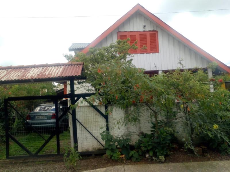 Casa à venda com 2 quartos, 112m² - Foto 1