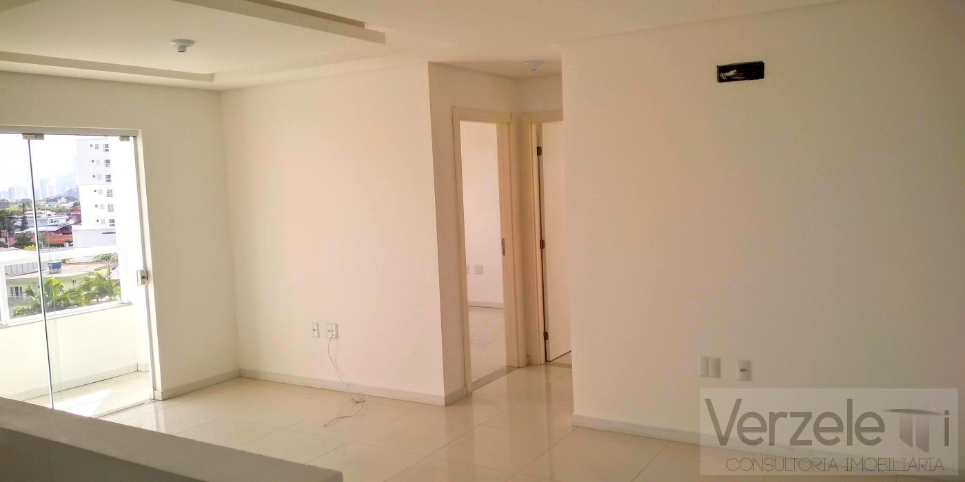 Apartamento à venda com 2 quartos, 89m² - Foto 11