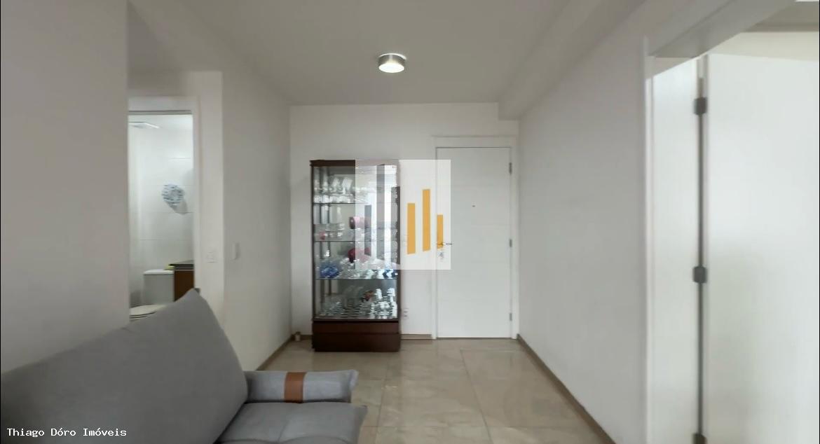 Apartamento para alugar com 2 quartos, 65m² - Foto 5