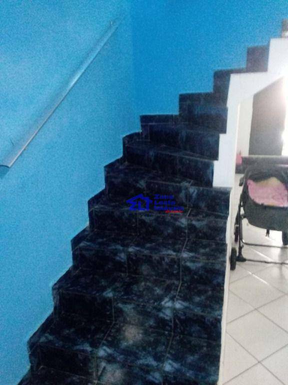 Sobrado à venda com 2 quartos, 140m² - Foto 14