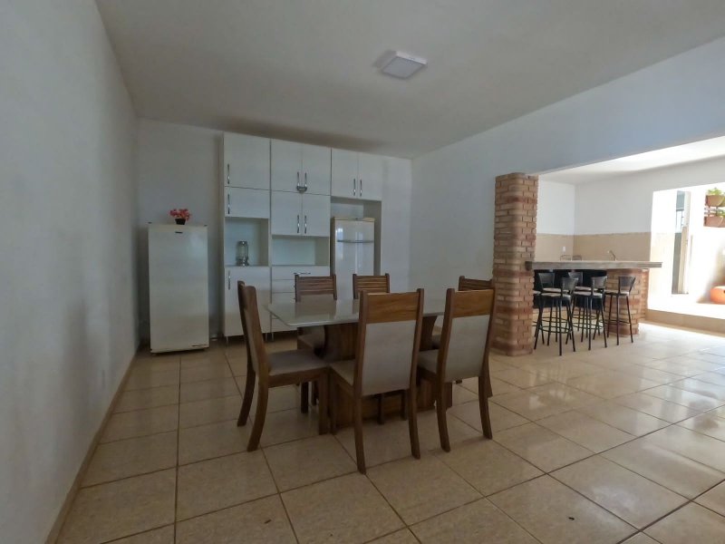 Chácara à venda com 4 quartos, 320m² - Foto 7