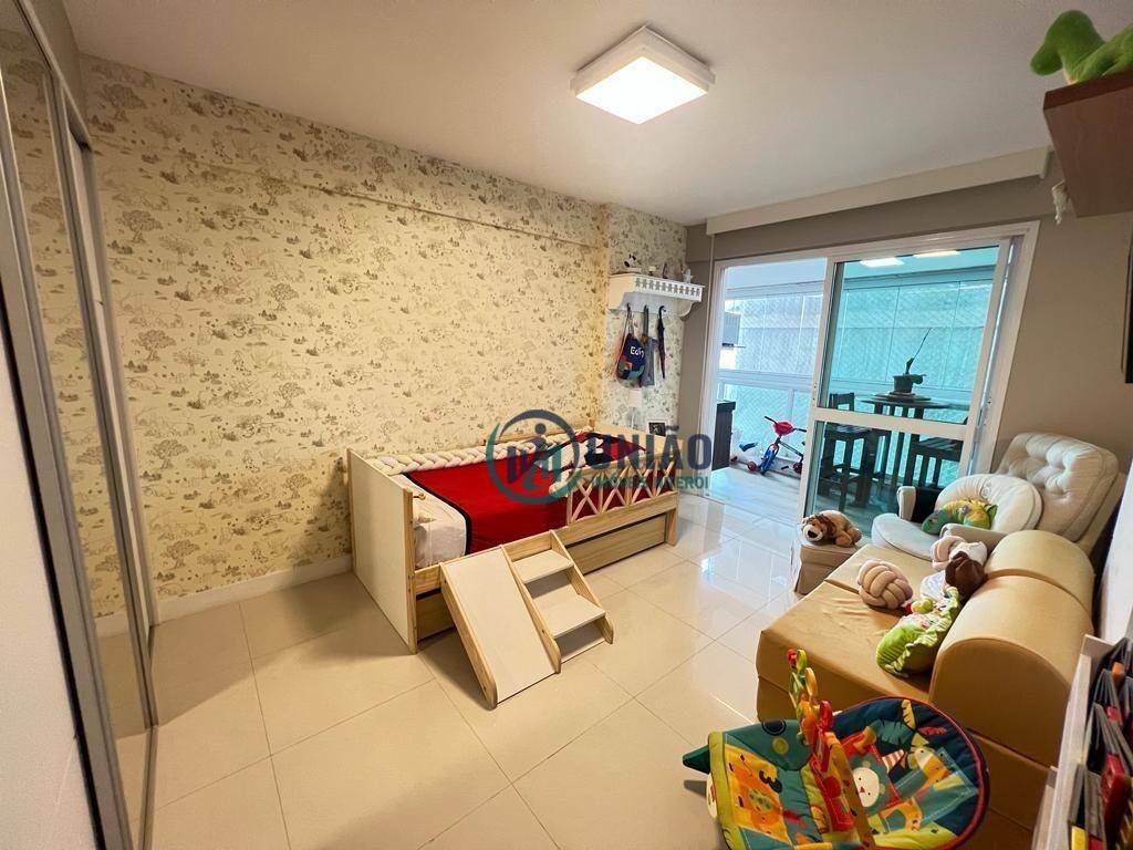 Apartamento à venda com 4 quartos, 160m² - Foto 11