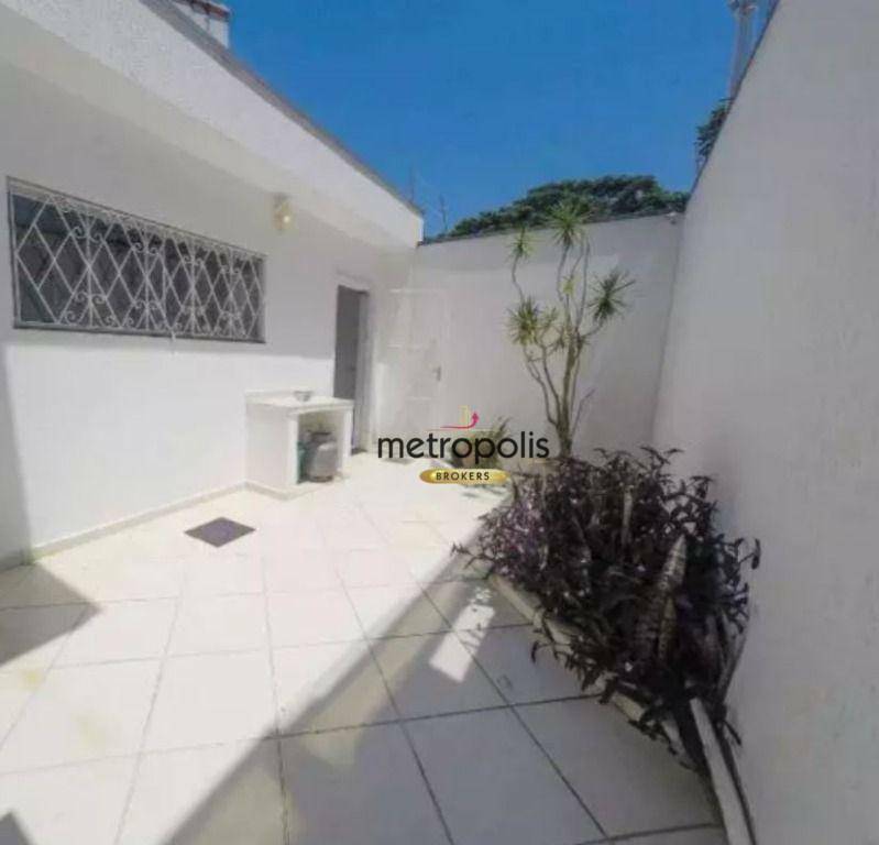 Sobrado para alugar com 5 quartos, 168m² - Foto 24