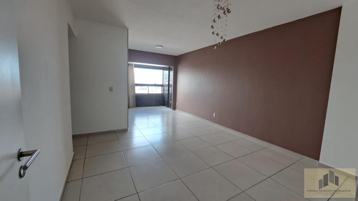 Apartamento à venda com 3 quartos, 100m² - Foto 2