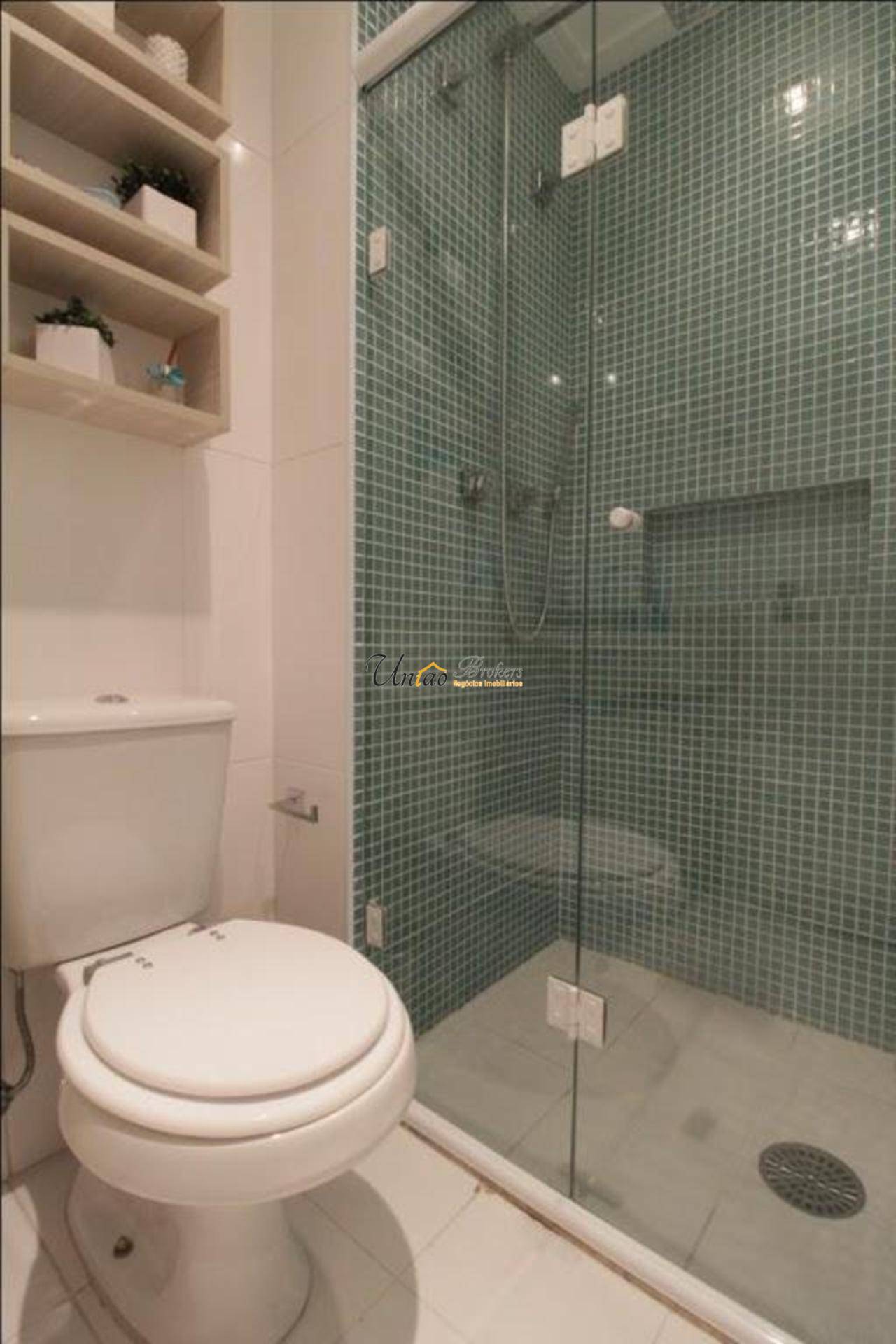 Apartamento à venda com 2 quartos, 79m² - Foto 2