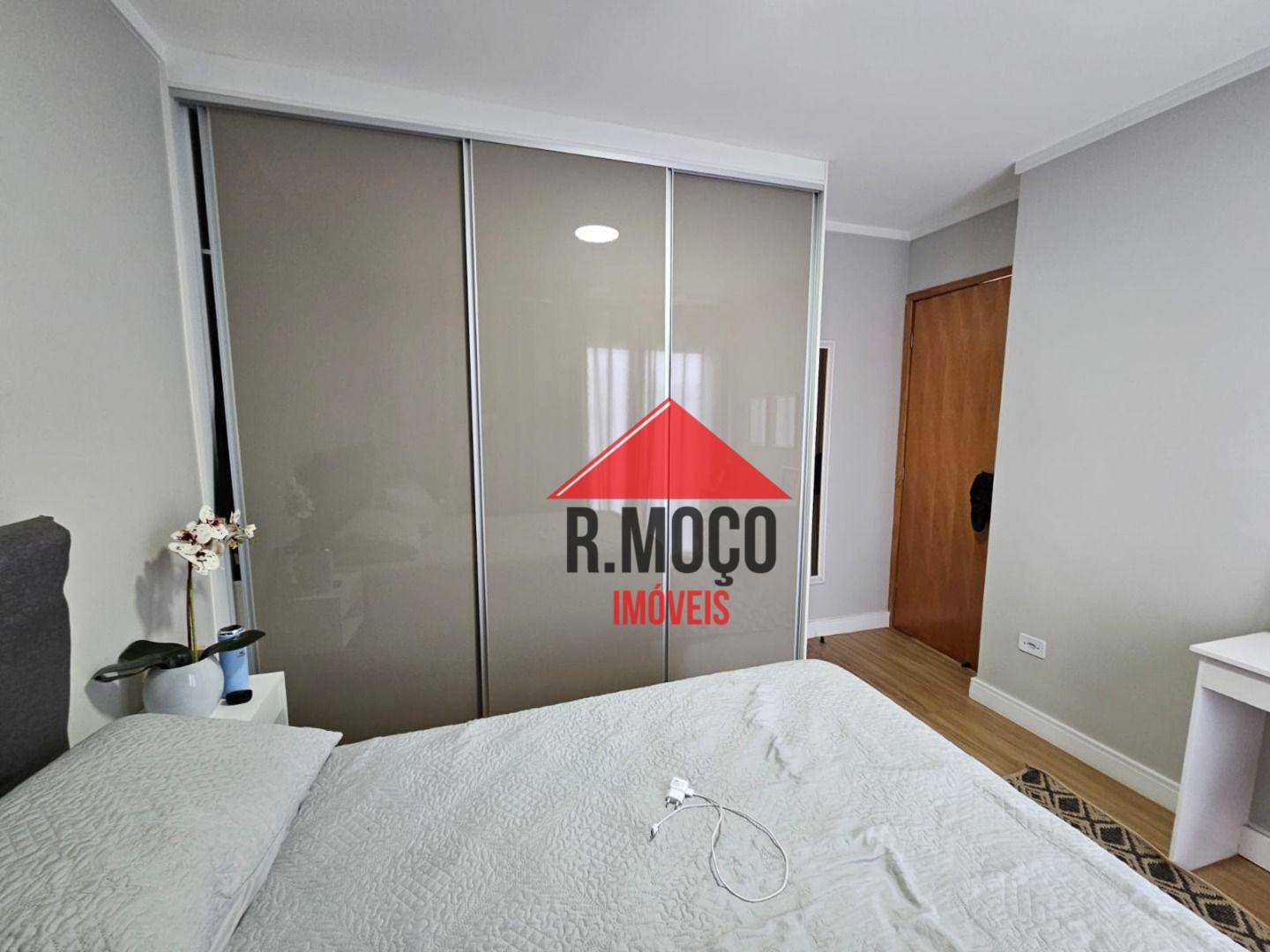 Apartamento à venda com 2 quartos, 44m² - Foto 21