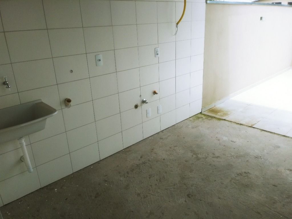 Apartamento à venda com 2 quartos, 42m² - Foto 20