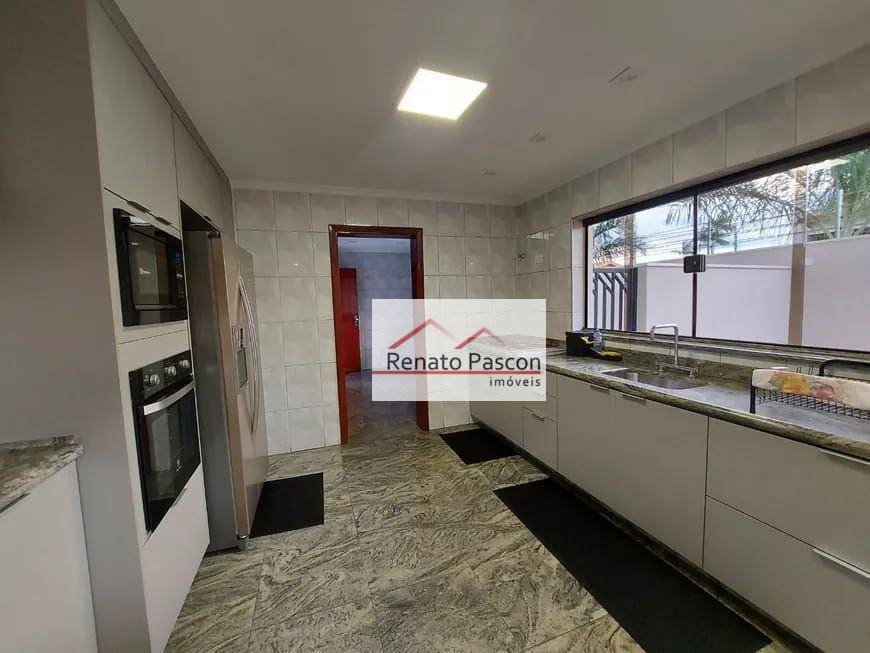 Sobrado à venda com 3 quartos, 412m² - Foto 13