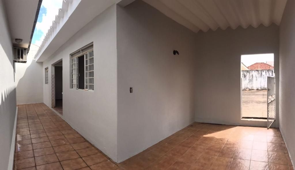 Casa para alugar com 3 quartos, 1m² - Foto 14