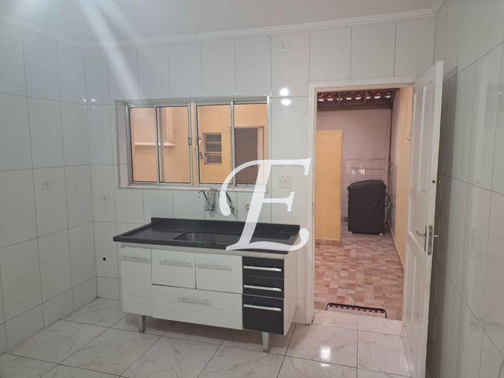 Sobrado para alugar com 2 quartos, 80m² - Foto 11