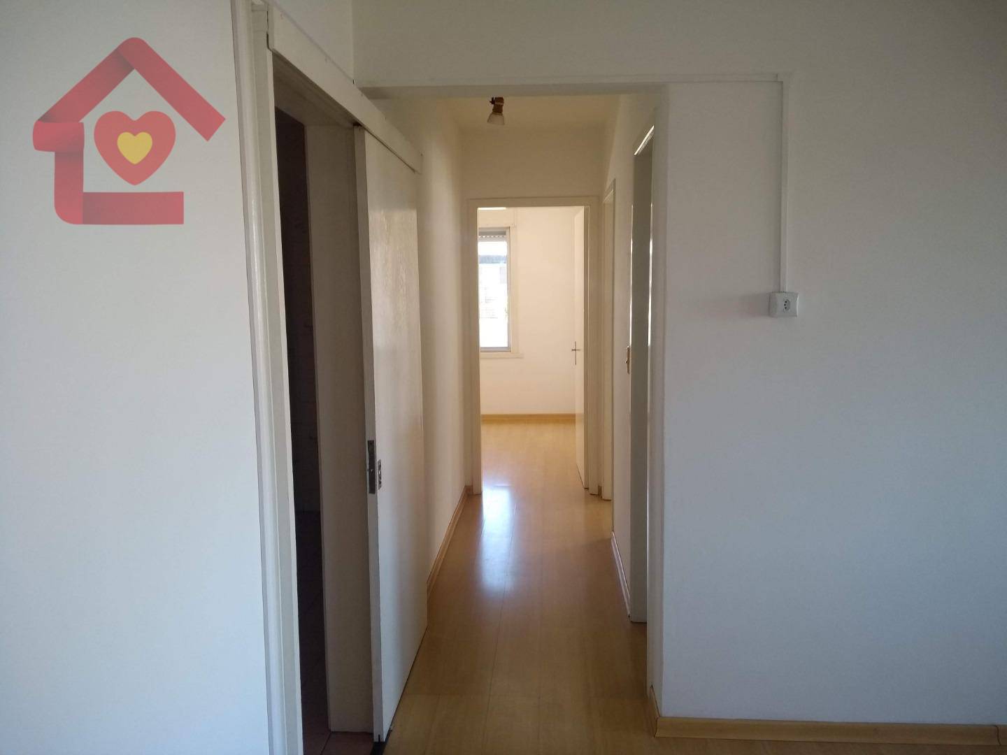 Apartamento para alugar com 3 quartos, 86m² - Foto 2