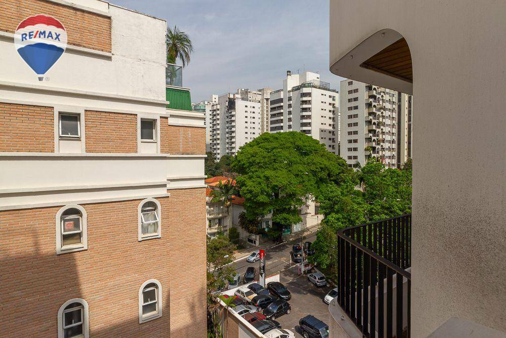 Apartamento à venda com 4 quartos, 300m² - Foto 45