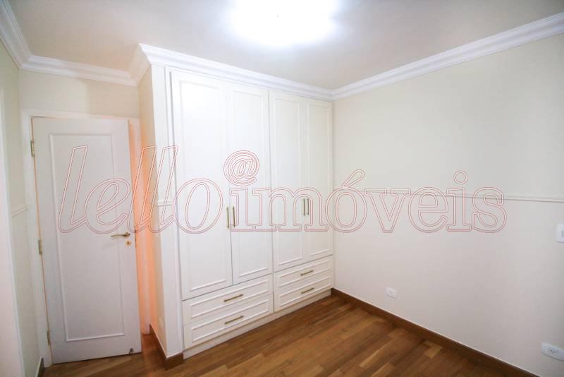 Apartamento para alugar com 3 quartos, 240m² - Foto 16