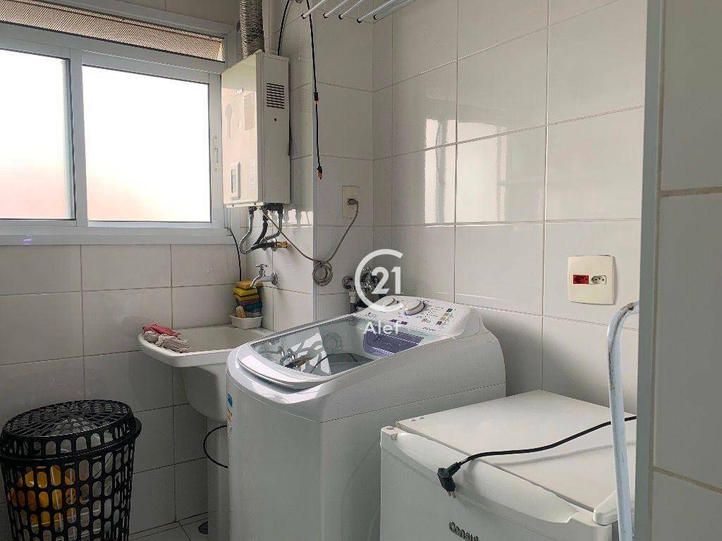 Apartamento à venda com 2 quartos, 67m² - Foto 6