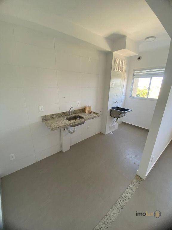 Apartamento para alugar com 2 quartos, 55m² - Foto 2