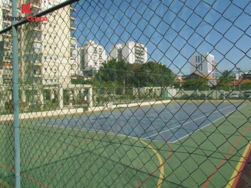 Apartamento para alugar com 3 quartos, 247m² - Foto 29