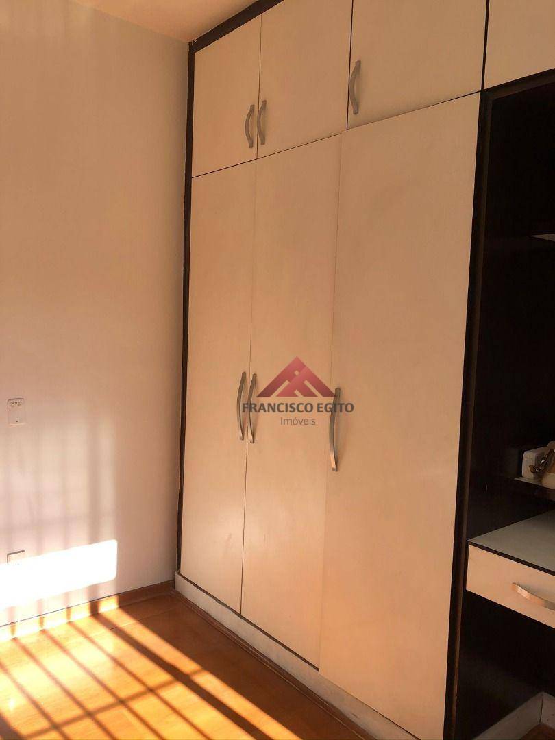 Apartamento à venda com 3 quartos, 140m² - Foto 8