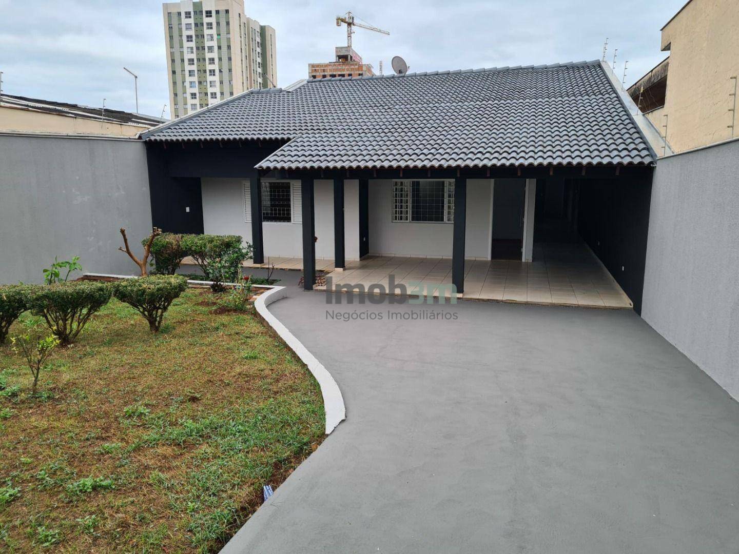 Casa à venda com 3 quartos, 160m² - Foto 1