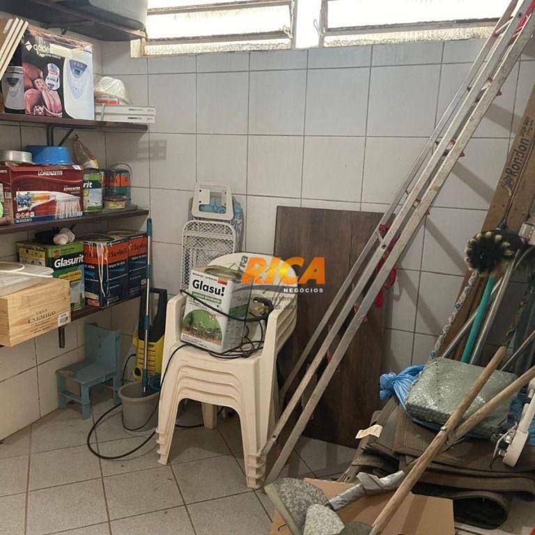 Casa de Condomínio à venda com 3 quartos, 400m² - Foto 31