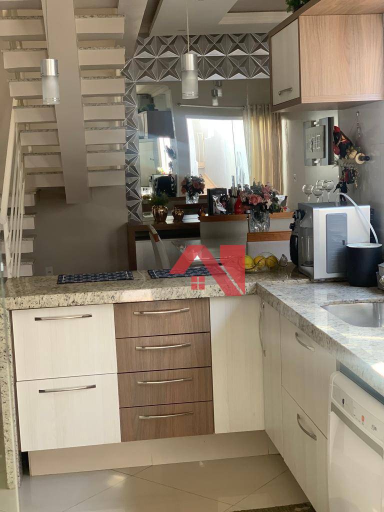 Sobrado à venda com 3 quartos, 290m² - Foto 10