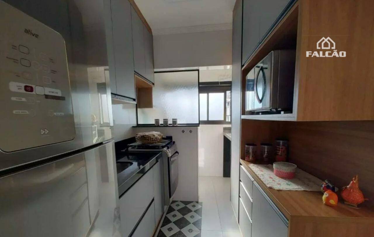 Apartamento à venda com 2 quartos, 70m² - Foto 11