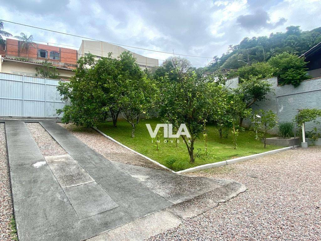 Casa à venda com 3 quartos, 260m² - Foto 23